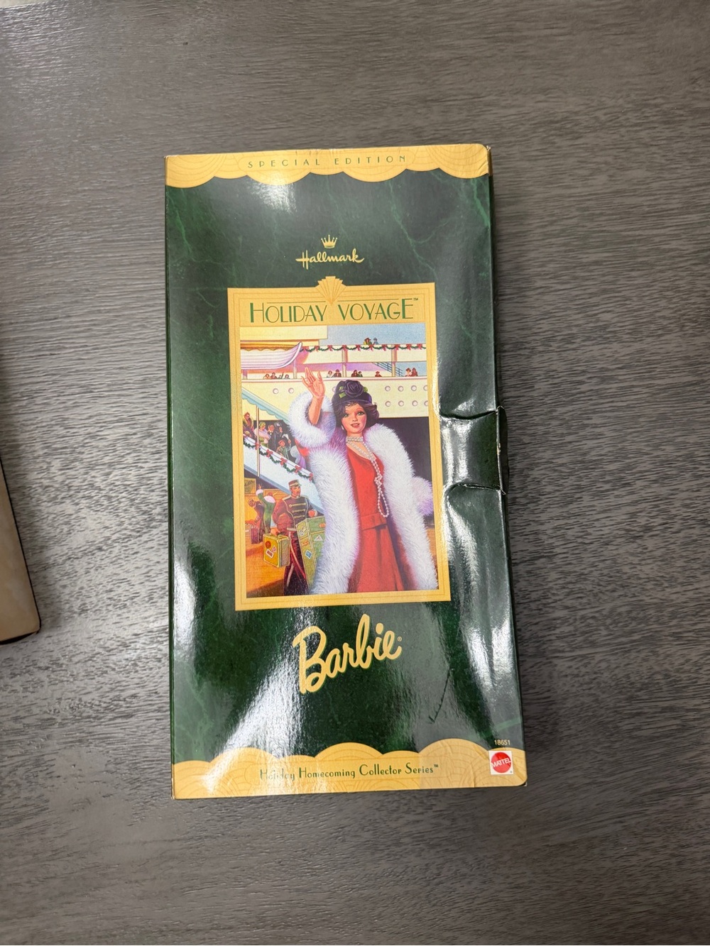 NEVER OPENED Barbie Holiday Voyage Special Edition Green and Gold Box